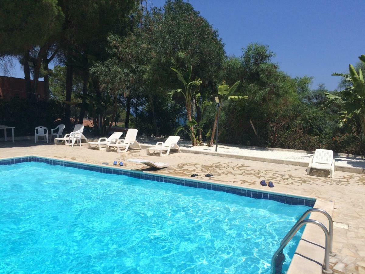 Le Ville 1 Costa Saracena Аньоне Бани Екстериор снимка