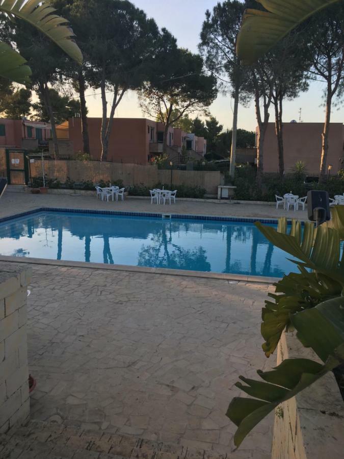 Le Ville 1 Costa Saracena Аньоне Бани Екстериор снимка
